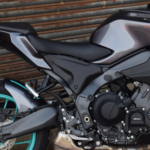 Pyramid Plastics Pyramid rear infill panels | matte black | yamaha mt-09 2024>current
